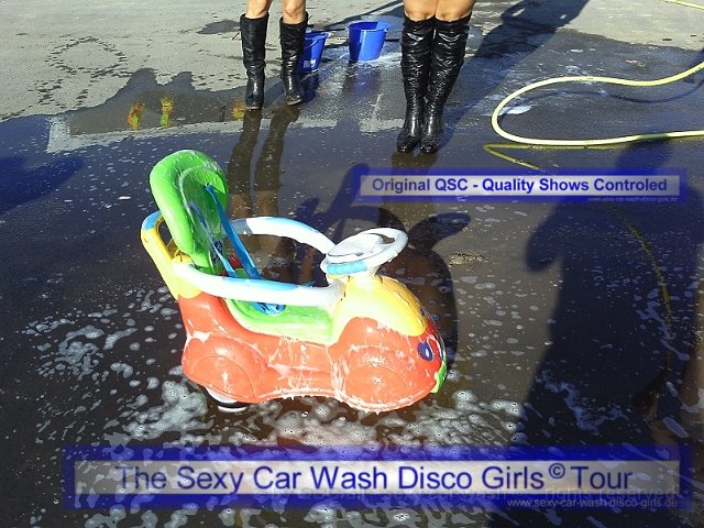 sexy car wash impreza_0000021.JPG